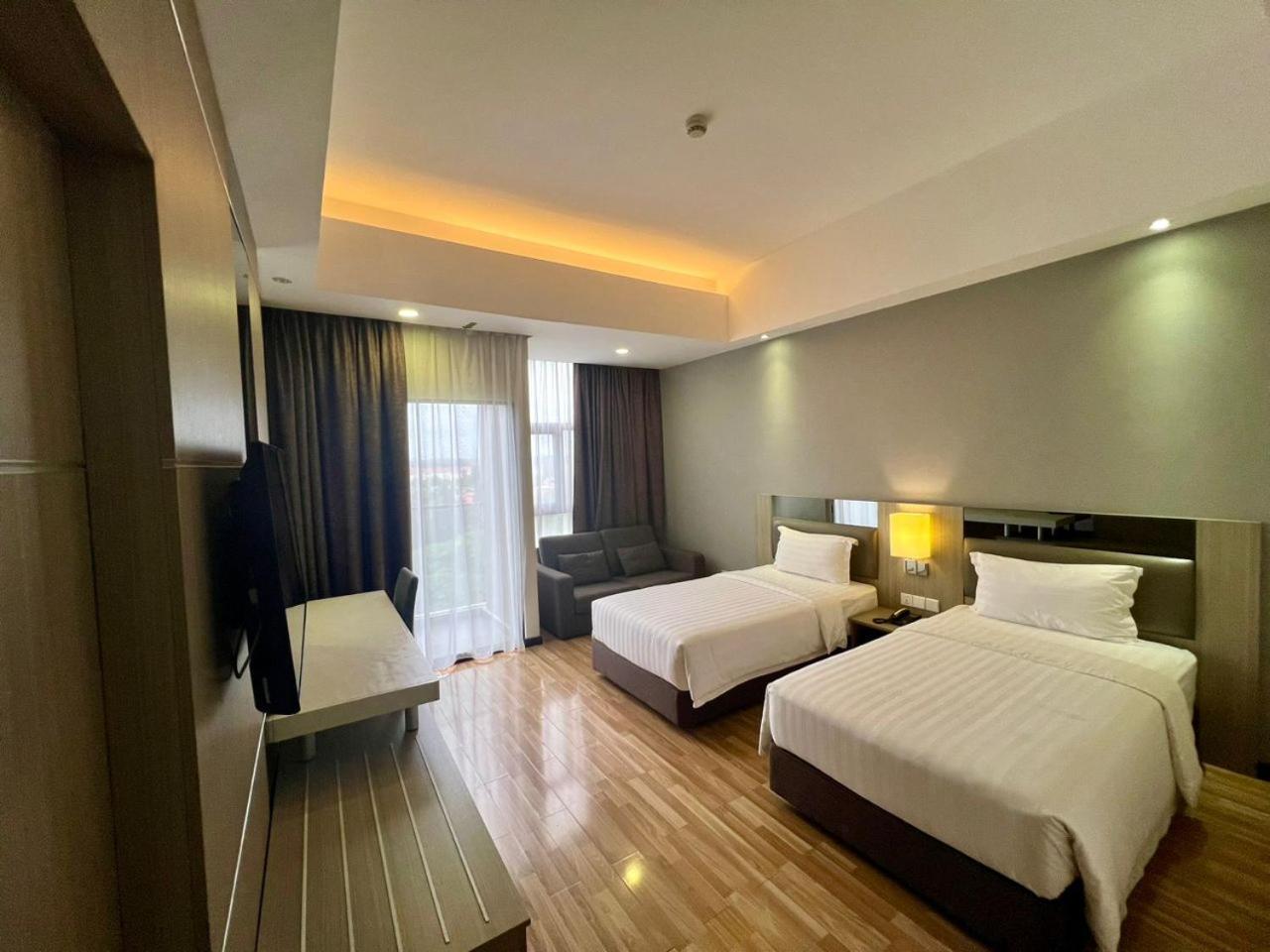 Livingston Hotel SDK Екстериор снимка