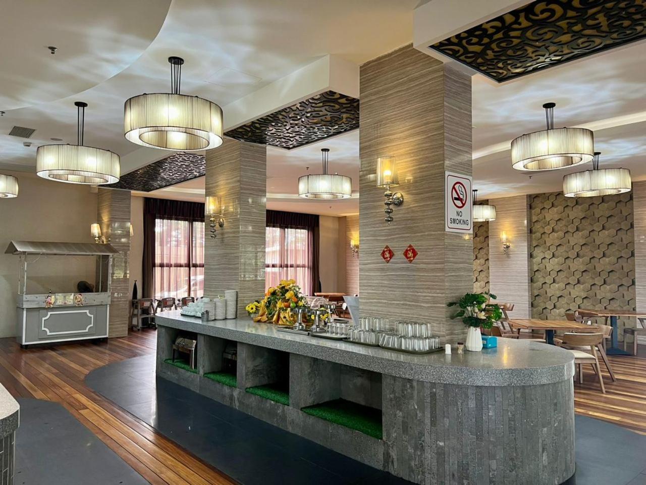 Livingston Hotel SDK Екстериор снимка