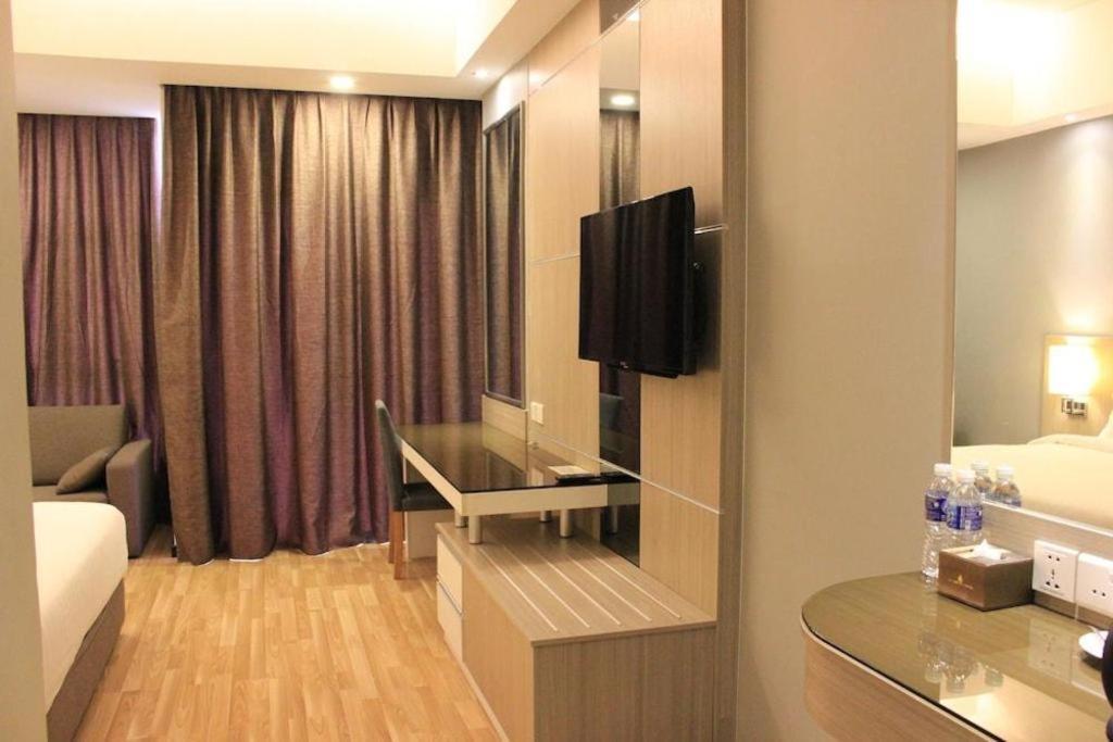 Livingston Hotel SDK Екстериор снимка